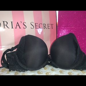 Black Victoria’s Secret Dream Angels Push Up Bra